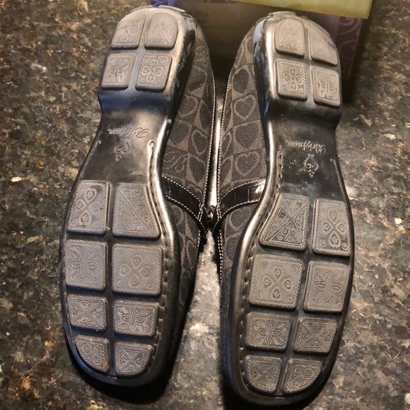 Brighton Jacquard Loafers ๐ - Picture 3 of 4